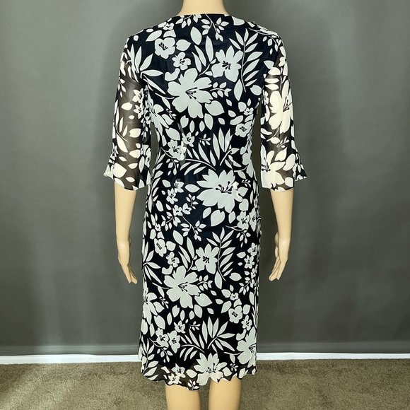 ICE Petite Dress with‎ Flower Design Size 4P - Picture 4 of 16